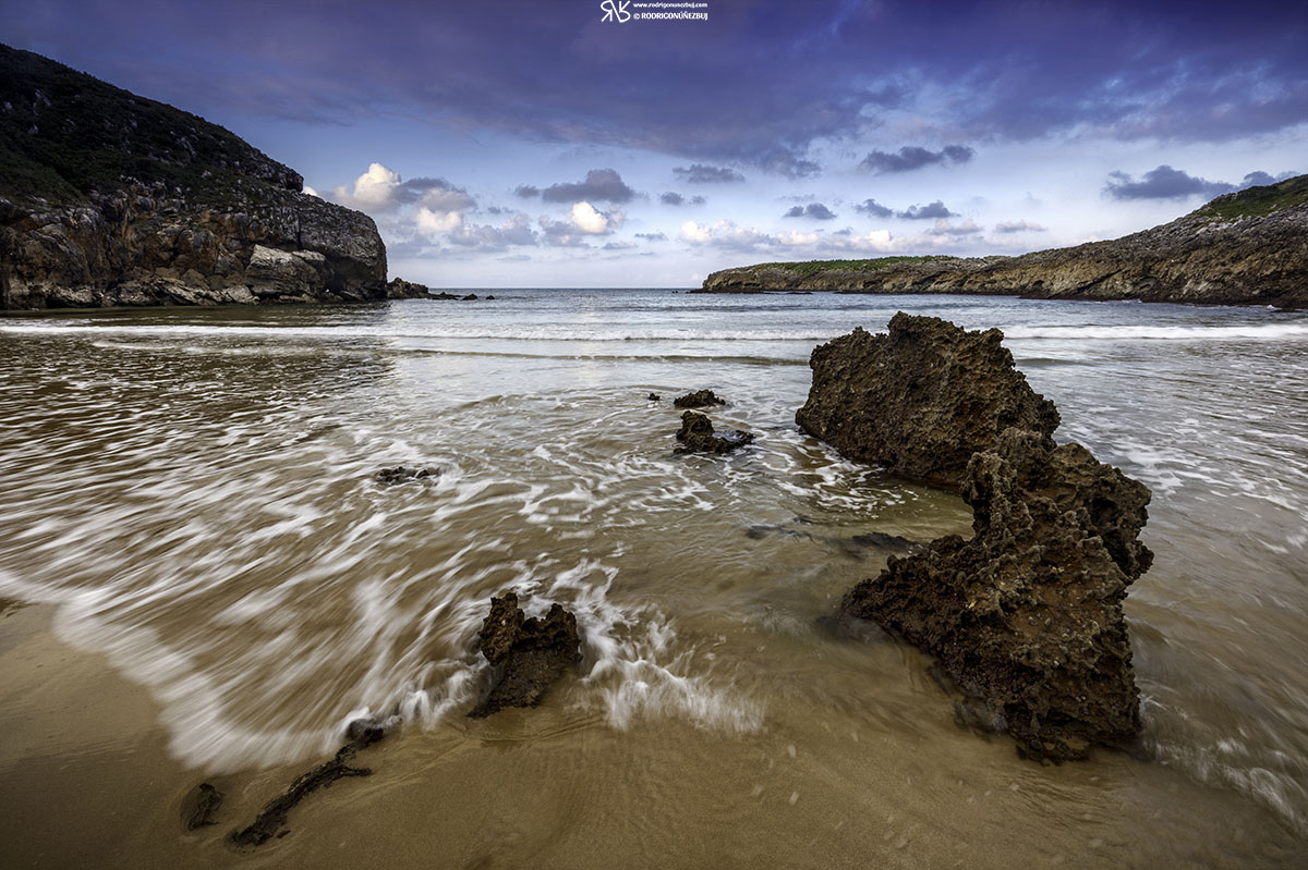 Los elementos - playa de Portiellu