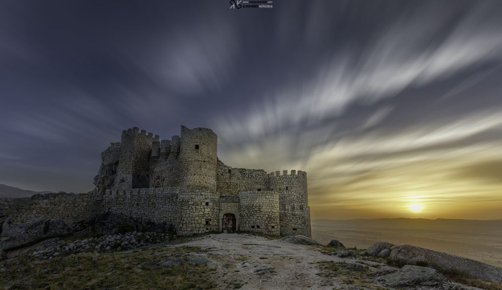 Castillo de Manqueospese - Aunqueospese