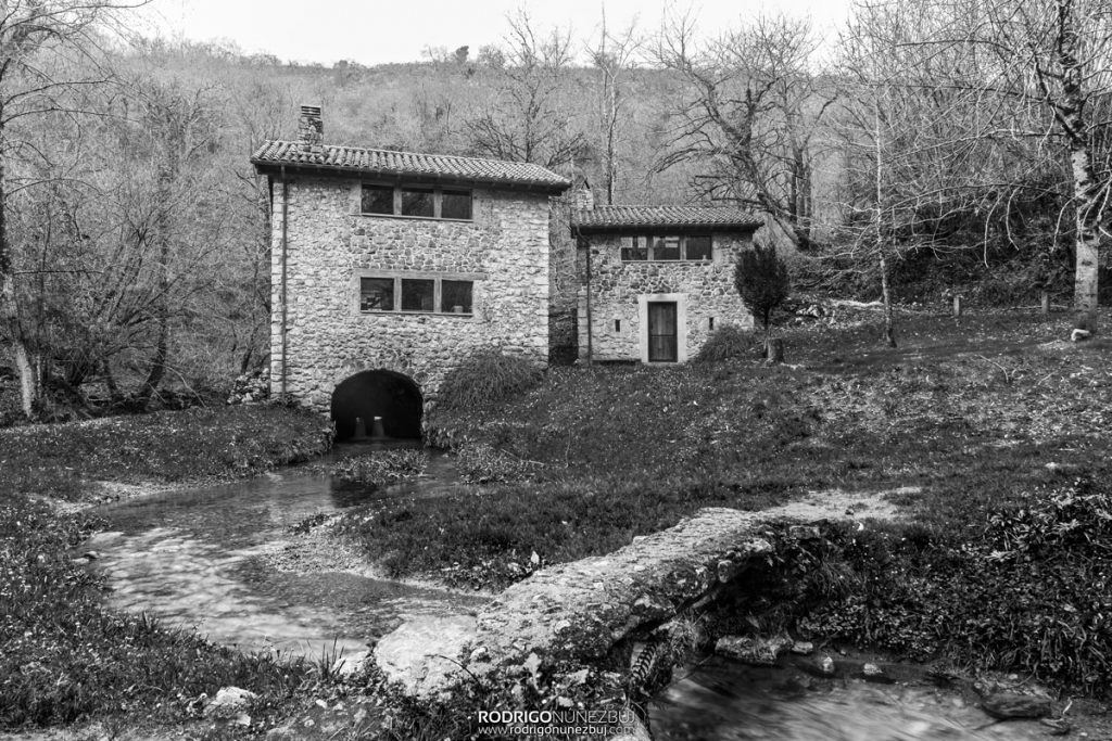 Molino restaurado - Nacimiento del río Cabra