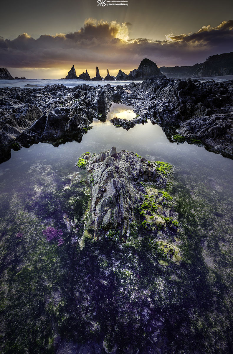 Pricking the sky II - playa de Gueirúa